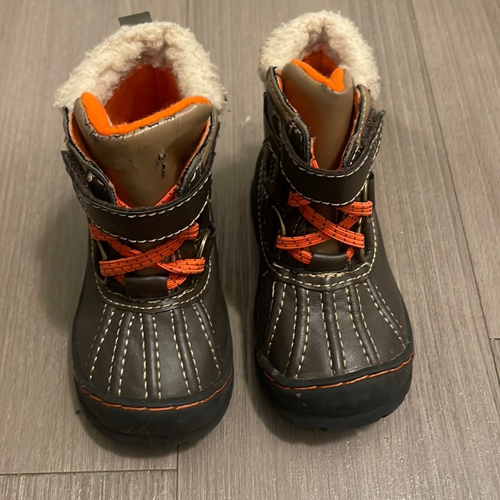 Kids winter boots